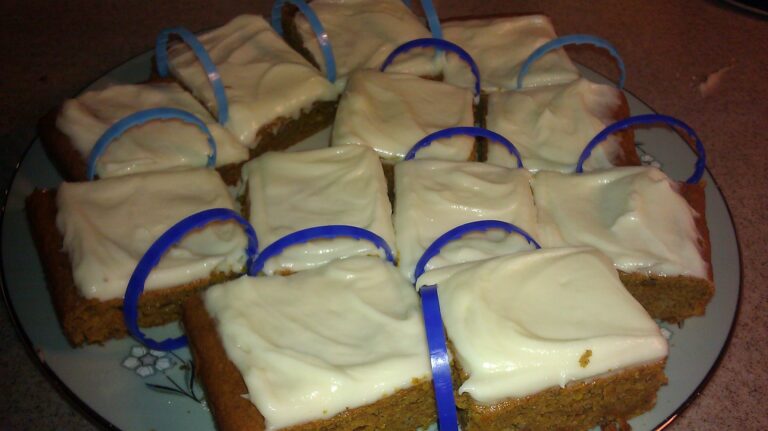 How to Prevent Smooshed Frosting