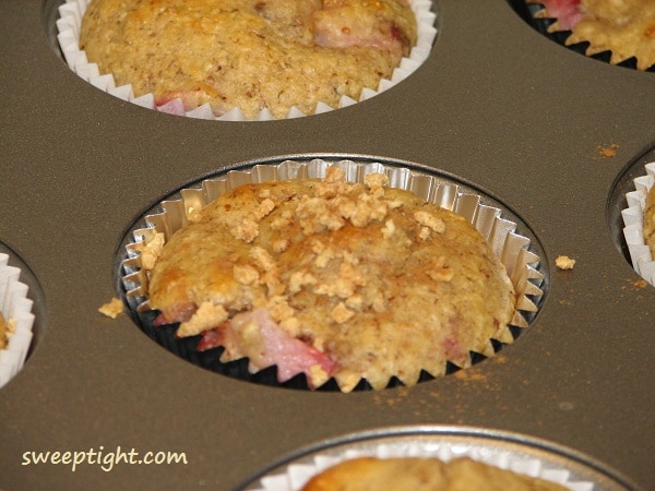 muffin in pan