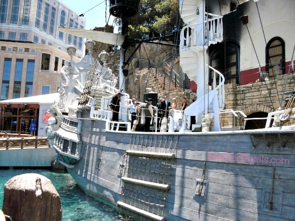 pirate ship wedding