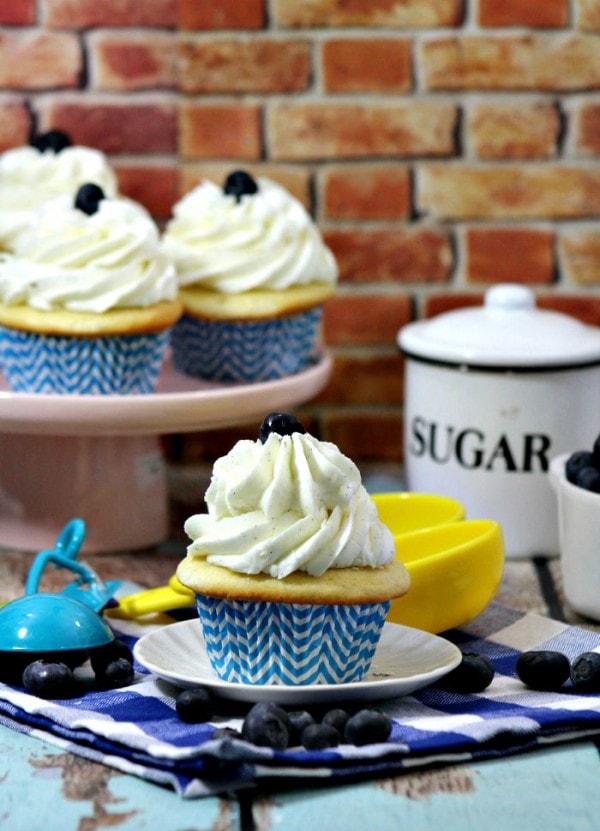Blueberry Pie Filled Cupcakes Recipe