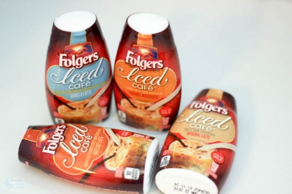 Easy Iced Coffee and Frozen Yogurt Recipe #FolgersFridays #IC ad