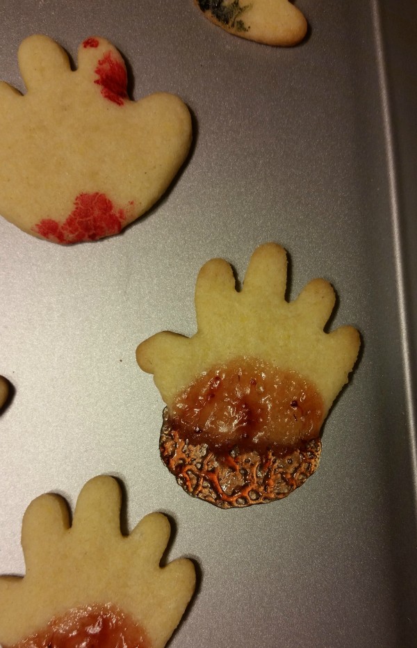 Easy cut out sugar cookies recipe to make severed hands! #YUM Perfect Halloween cookies!
