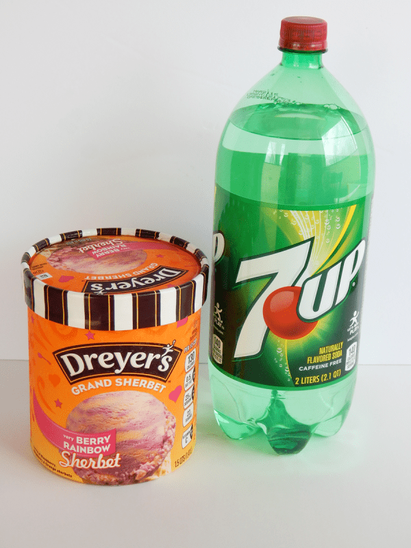 A bottle of 7UP and carton of sherbet