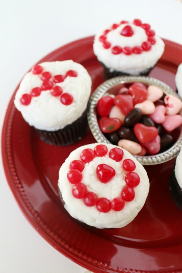 Dark Chocolate Cupcake Recipe - Valentine's Day Cupcakes