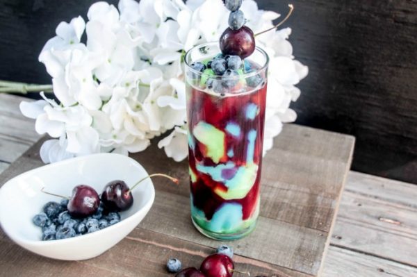 Bomb Pop Cocktail - Iced Cake Bomb Slushy Recipe