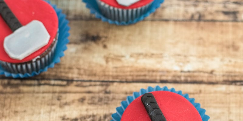 Cupcakes with fondant hammers. 