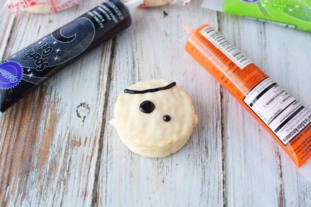 Treats decorated for Star Wars