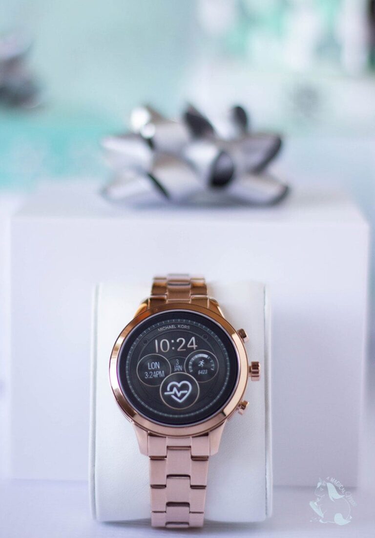 Michael Kors Access Runway Smartwatch out of the box.