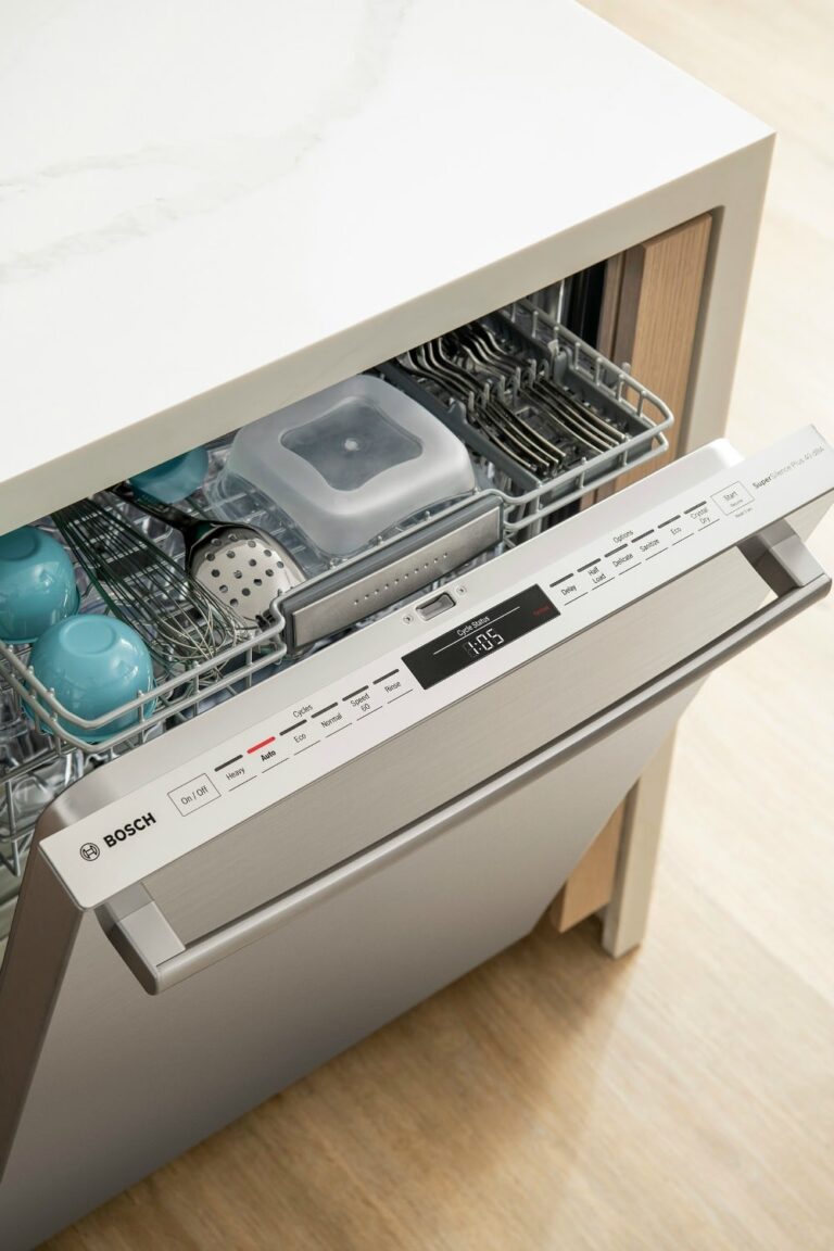 Bosch 800 Series dishwasher slightly open