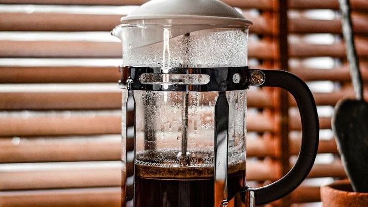 9 Vintage Cooking Tools That Outperform Modern Gadgets