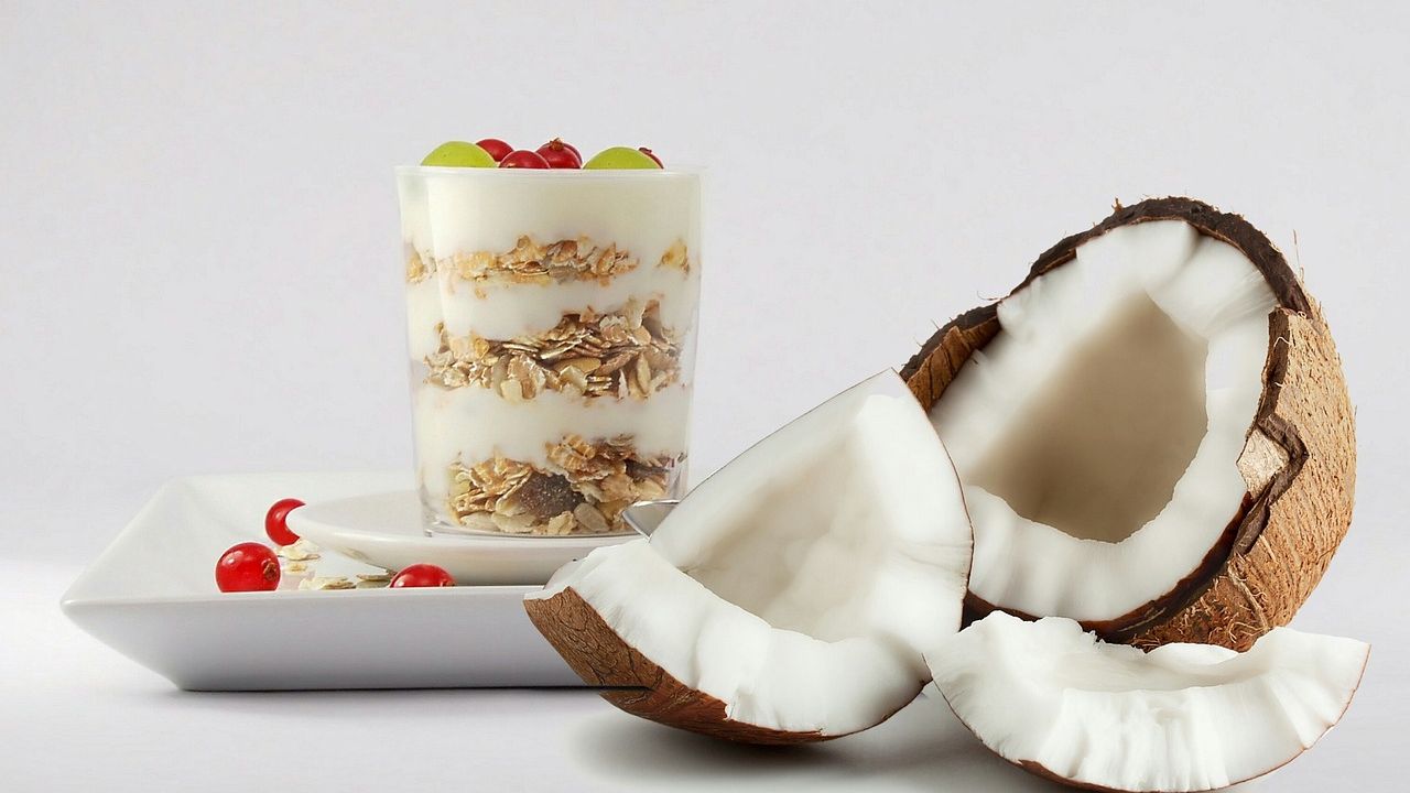 The Healthiest Yogurts Ranked From Worst to Best