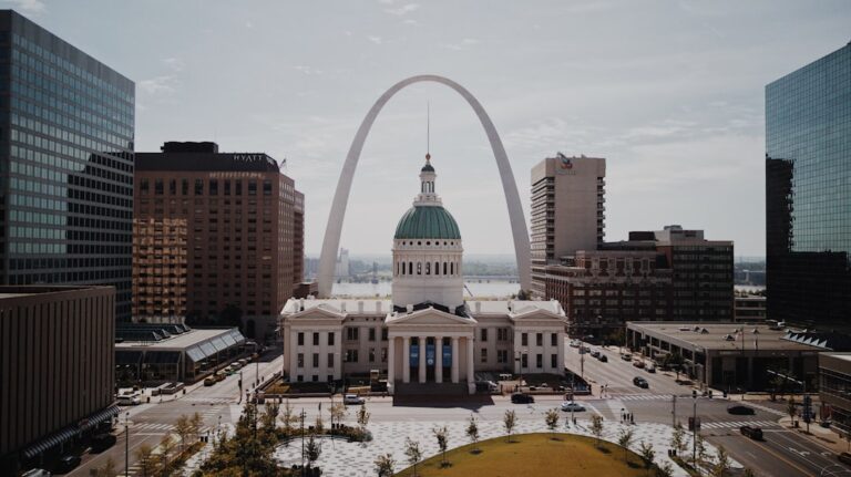 5 U.S. Cities Ranked by Their Most Dangerous Neighborhoods Using Recent Data