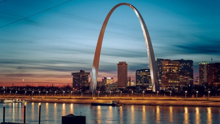 3 U.S. Cities Ranked by How Often Residents Fear Walking Alone at Night