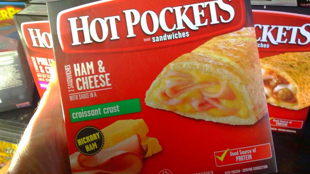 If You Grew Up in the '80s, These 14 Meals Were Regulars on the Dinner Table