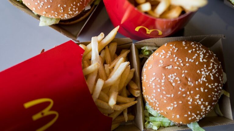 These 13 Meals Cost Less to Order Out Than to Prepare at Home