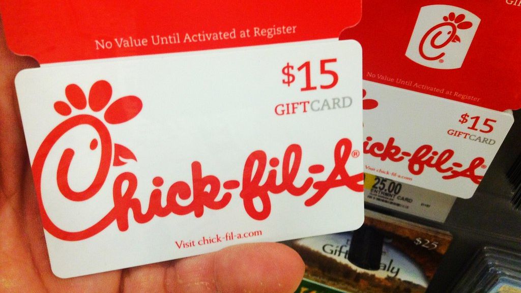 The 5 Chain Restaurants Americans View as Most Overpriced, Survey Shows