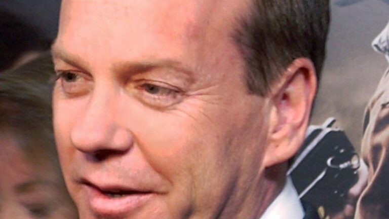 15 Celebrities People Think Are American - But They're Not