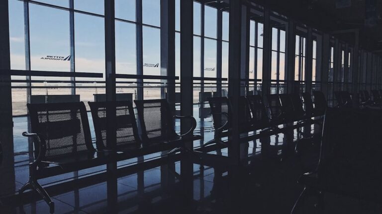 The Only North American Airline Giving Free Alcohol to Economy Passengers on Every Flight