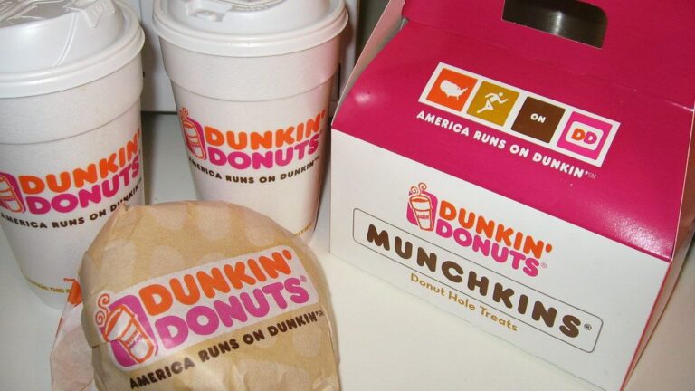 12 Fast-Food Chains Discreetly Updating Menus - Analysts Report