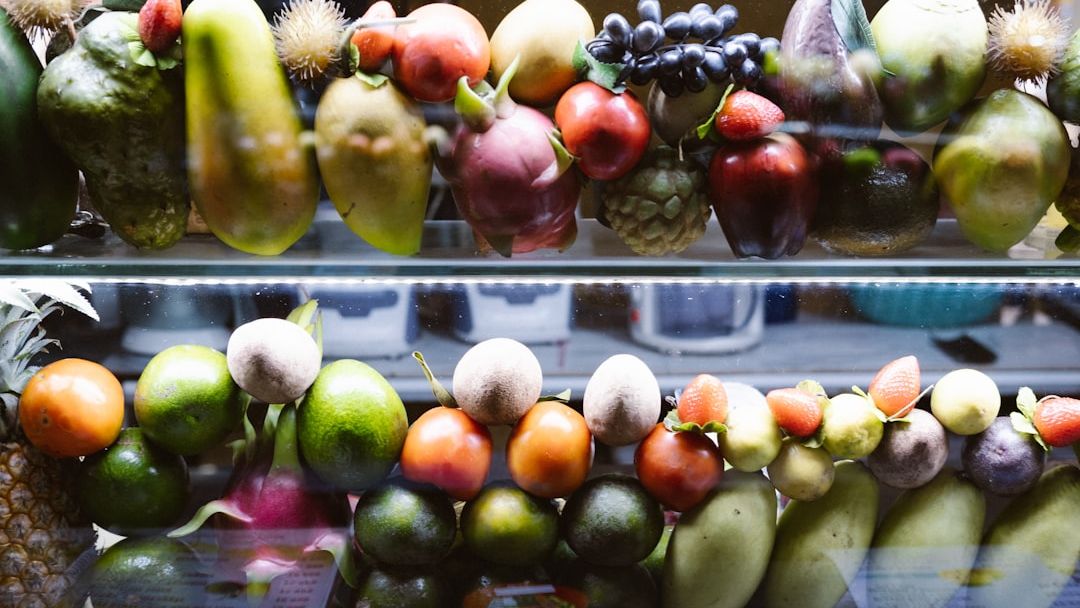 10 Ingredients Nutritionists Recommend Always Keeping in Your Kitchen