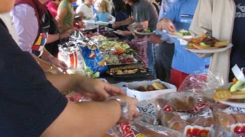 12 Nations Spending the Most on Dining Out