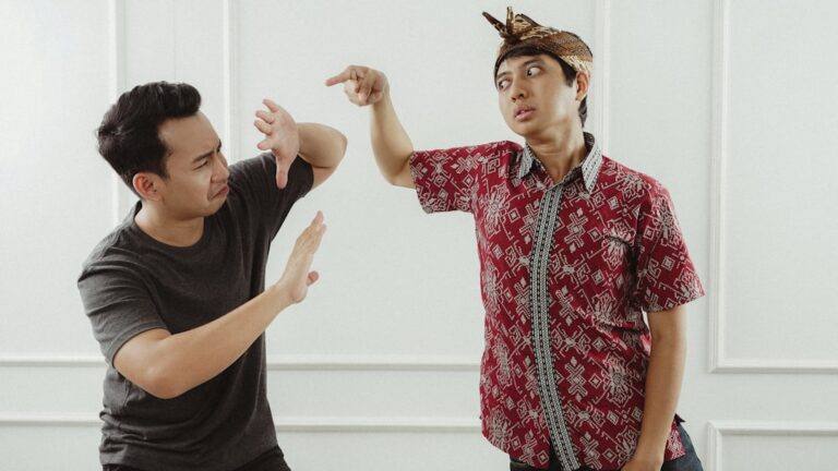 Men Who Constantly Repeat These 12 Phrases Wear Everyone Out
