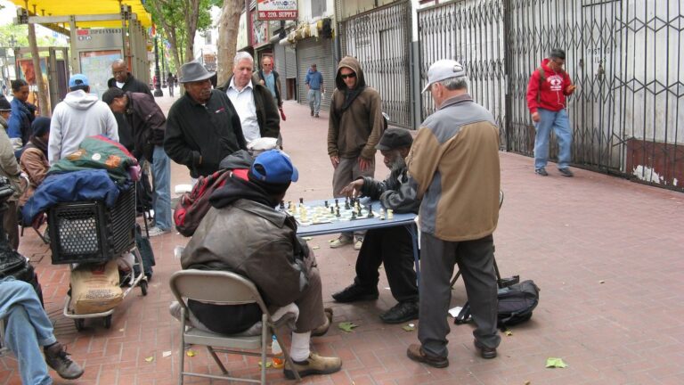 5 Neighborhoods Across the U.S. That Locals Say Tourists Should Avoid