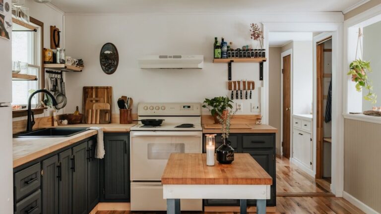 8 Home Trends That Were Popular Once - But Today's Buyers Want Nothing To Do With