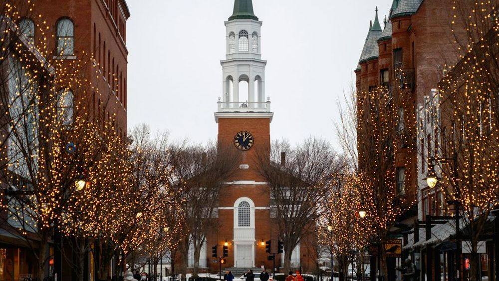 12 College Towns That Make Ideal Retirement Spots
