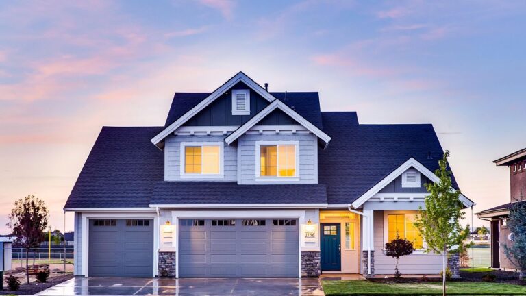 The New Suburban Reality: McMansions Quietly Turning Into Empty Neighborhoods, Data Shows