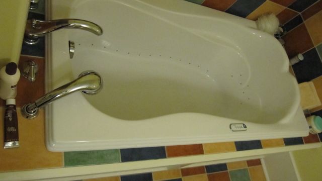 7 Bathroom Upgrades Design Experts Say Are Losing Popularity Fast