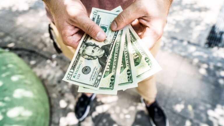 The Net Worth Americans Believe They Need at 60 vs. the Actual Number