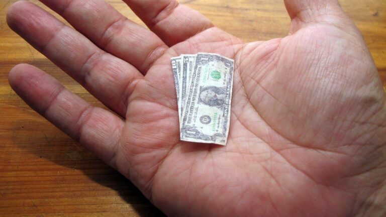 What Americans Think Their Net Worth Should Be by 60 vs. Reality