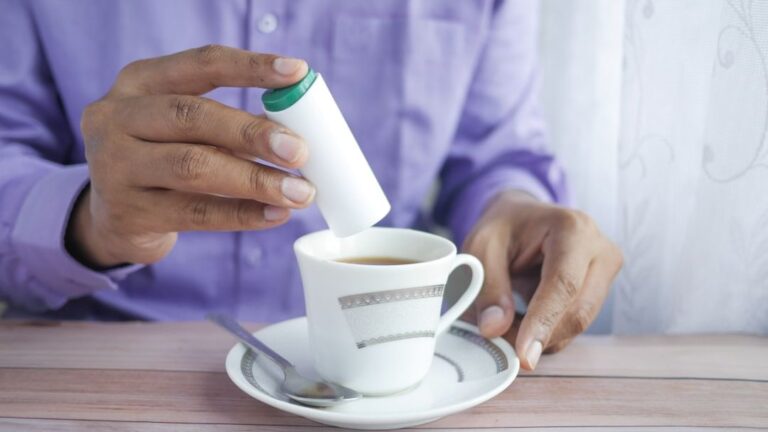 Sugar-Free Sweeteners Nutritionists Say You Should Avoid
