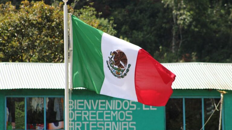 Mexico Faces a New U.S. Travel Advisory - What Travelers Need to Know