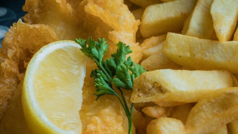 Gone but Not Forgotten: 5 Fast-Food Chains That No Longer Exist
