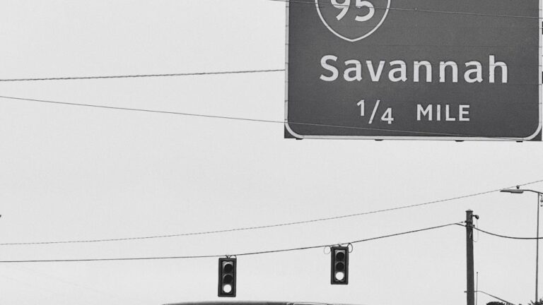 7 U.S. Highways Truckers Avoid Driving at Night Due to Safety Concerns