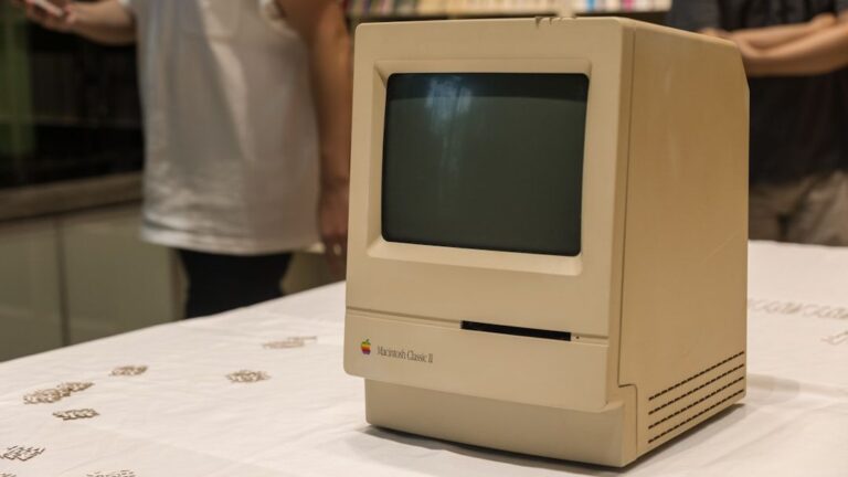 Forgotten Gadgets: 6 Early Apple Products Sitting in Drawers That Became Valuable Assets