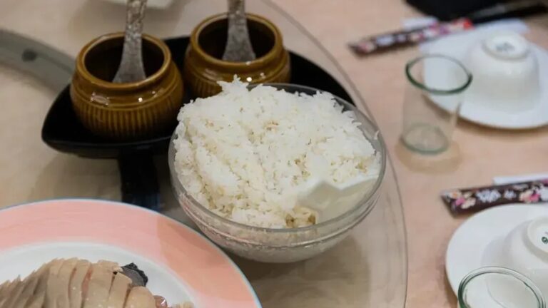 13 Leftovers You Should Never Save, Freeze, or Combine (Yet Families Do It Daily)