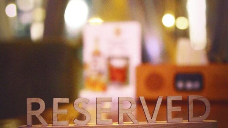 12 Things Fine Dining Servers Judge You on the Second You Enter the Restaurant