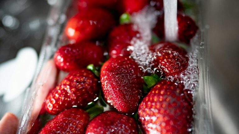 If You're Still Washing Produce This Way, Food Safety Experts Say It's Wrong