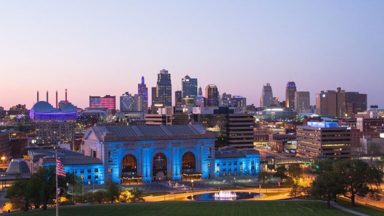 9 U.S. Cities Where Retirees Can Live Nearly as Cheaply as in Mexico