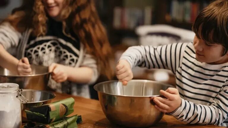 15 Things Grandparents Do That Kids Remember for a Lifetime