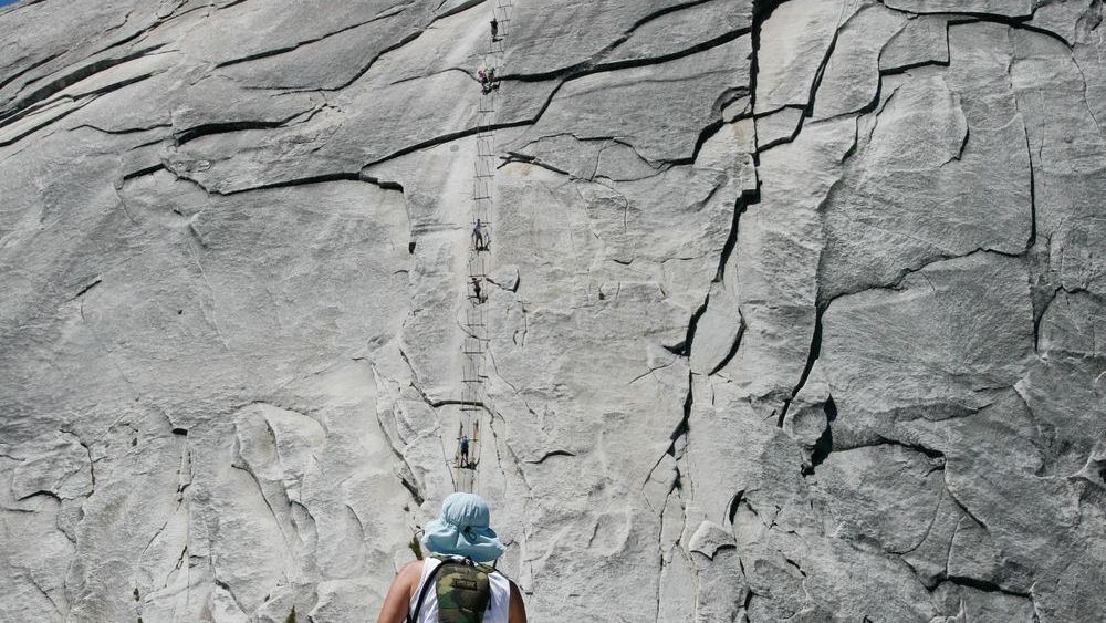 5 Tourist Spots That Are Far More Dangerous Than They Look