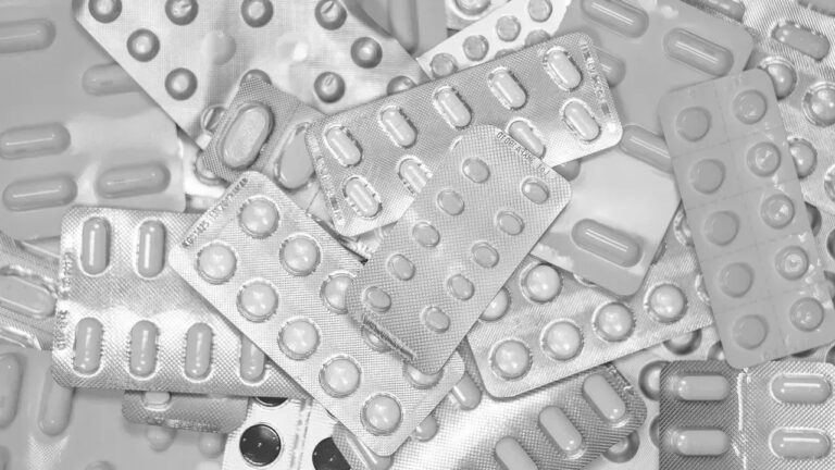 8 Popular OTC Medications Doctors Are Now Warning Against
