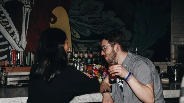 8 Things Bartenders Notice About You Before You Order