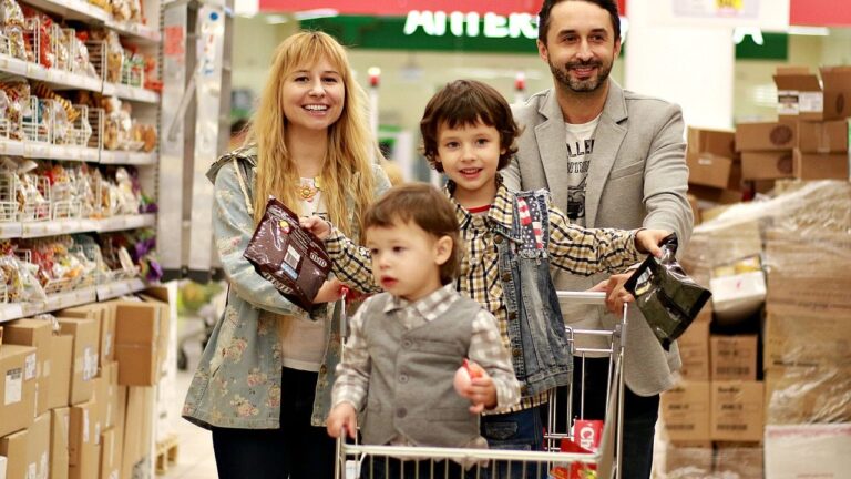 Grocery Habits: 6 Common Mistakes Draining Your Retirement Fund