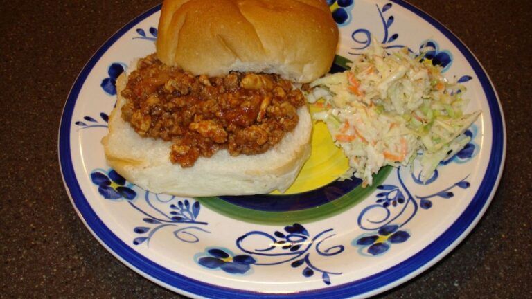 If You Grew Up in the '80s, These 14 Dinners Were a Weekly Staple