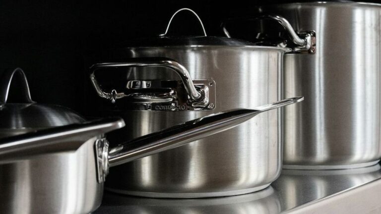 Dust Off These 10 Household Items Suddenly Gaining Value in Home Resales