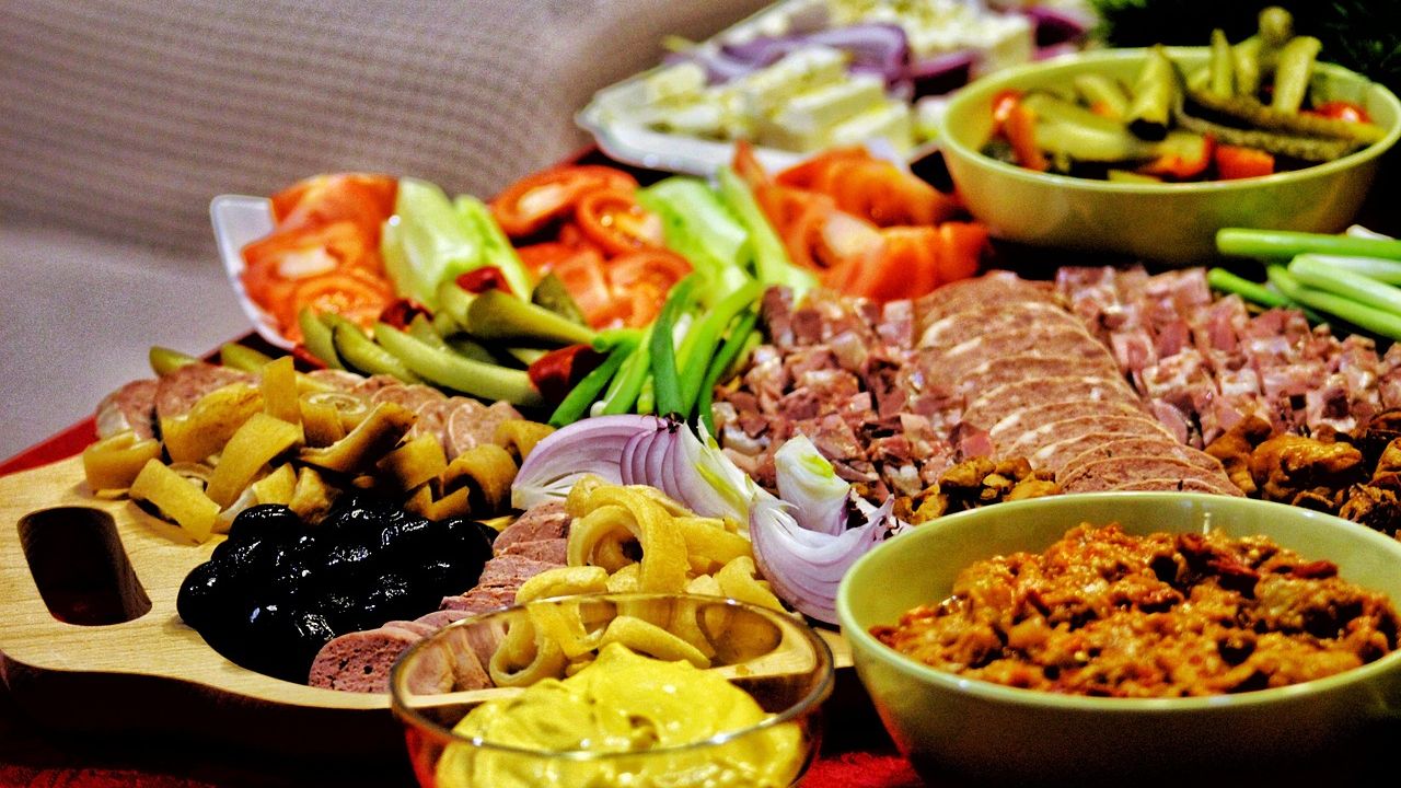 6 Buffet Secrets Restaurant Employees Say Most Diners Never Notice